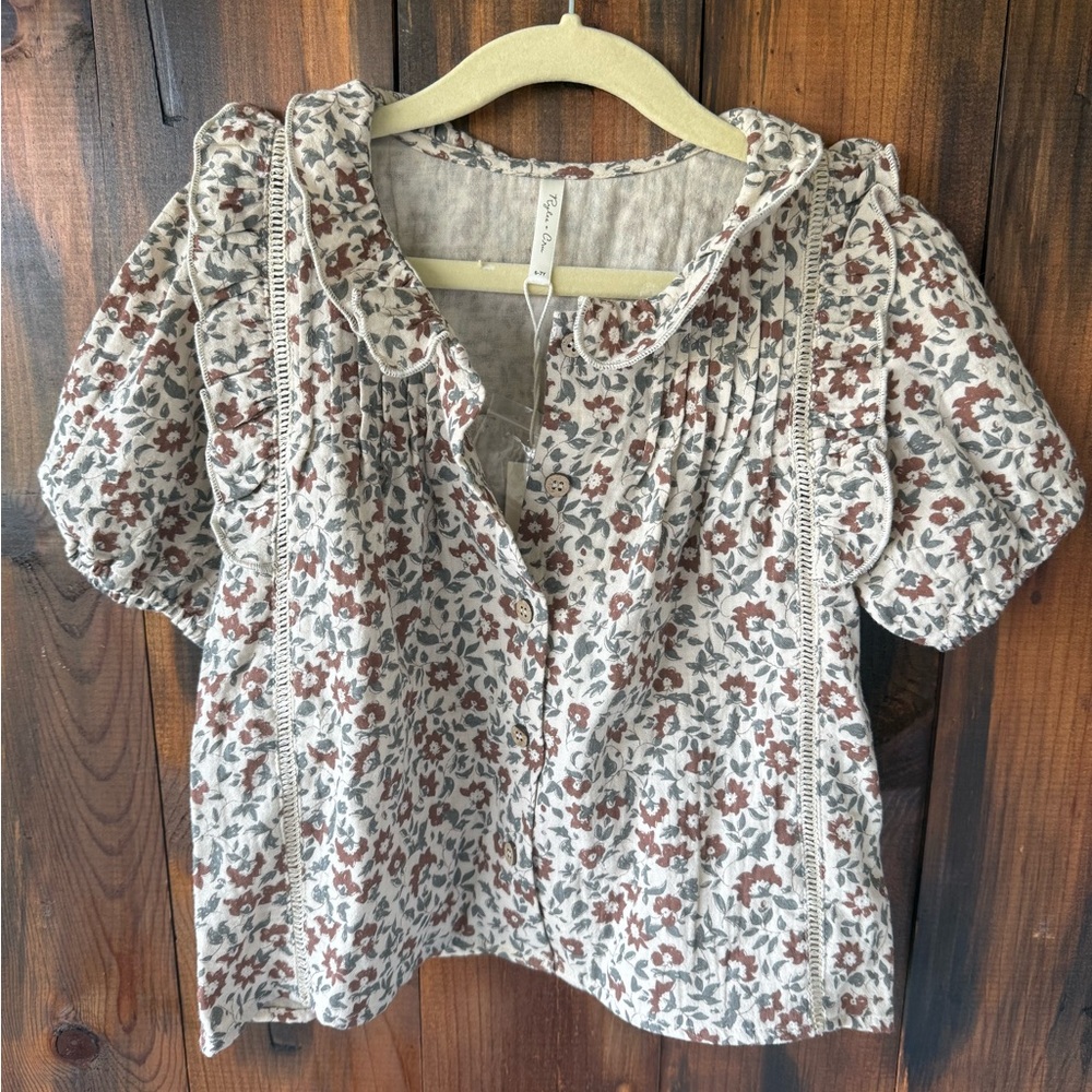 NWT Rylee and cru floral blouse